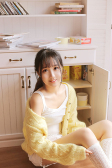 各种姿势玩小处雌女TXT视频